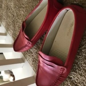 women size 9 driving shoe